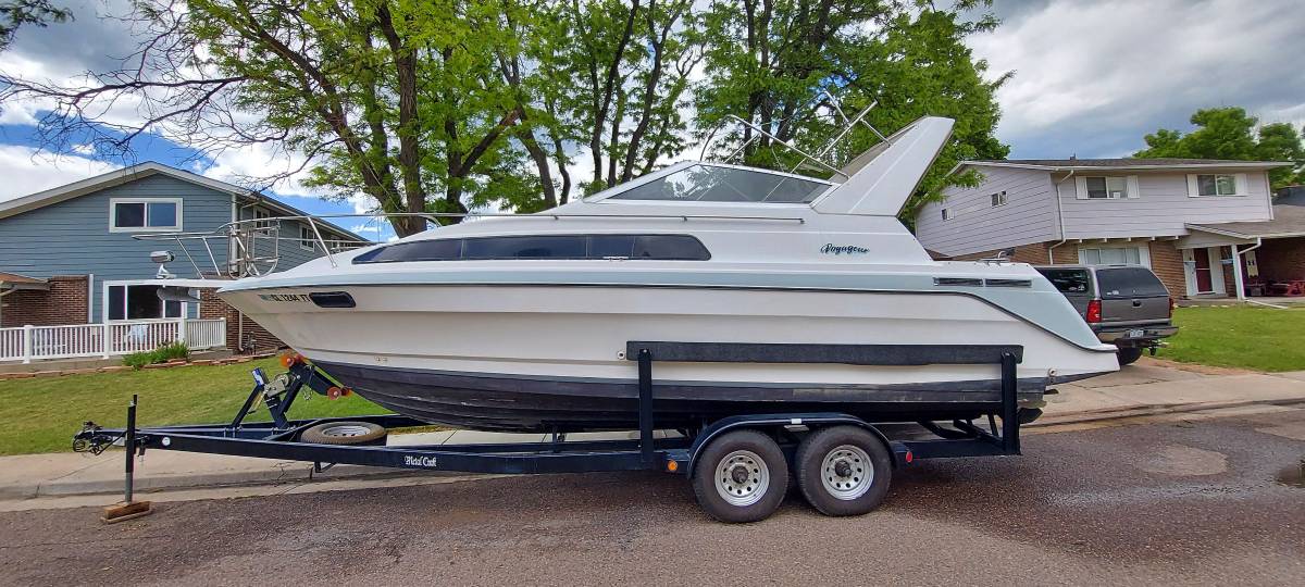 Bayliner, Import USA — Foto 10 z 12