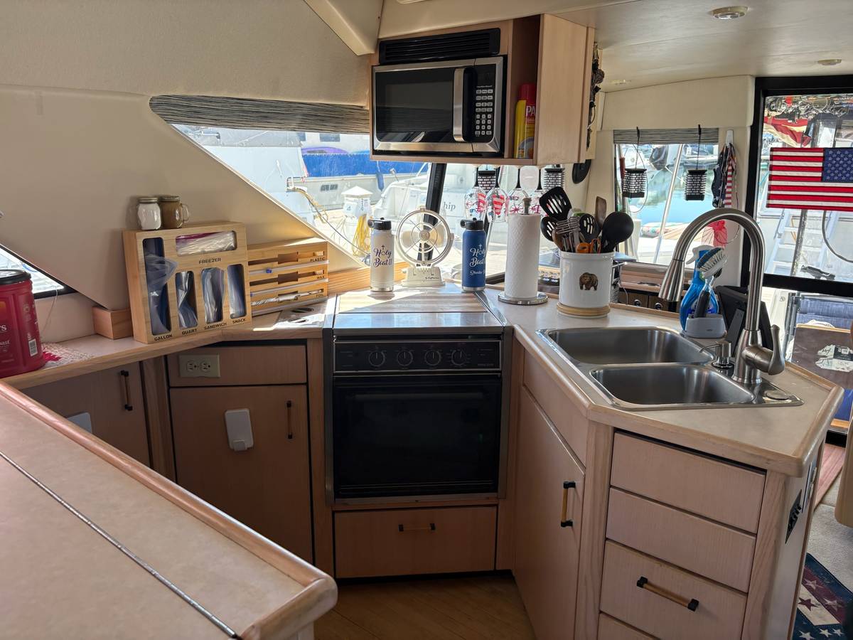 1997 Bayliner, Import USA — Foto 11 z 12