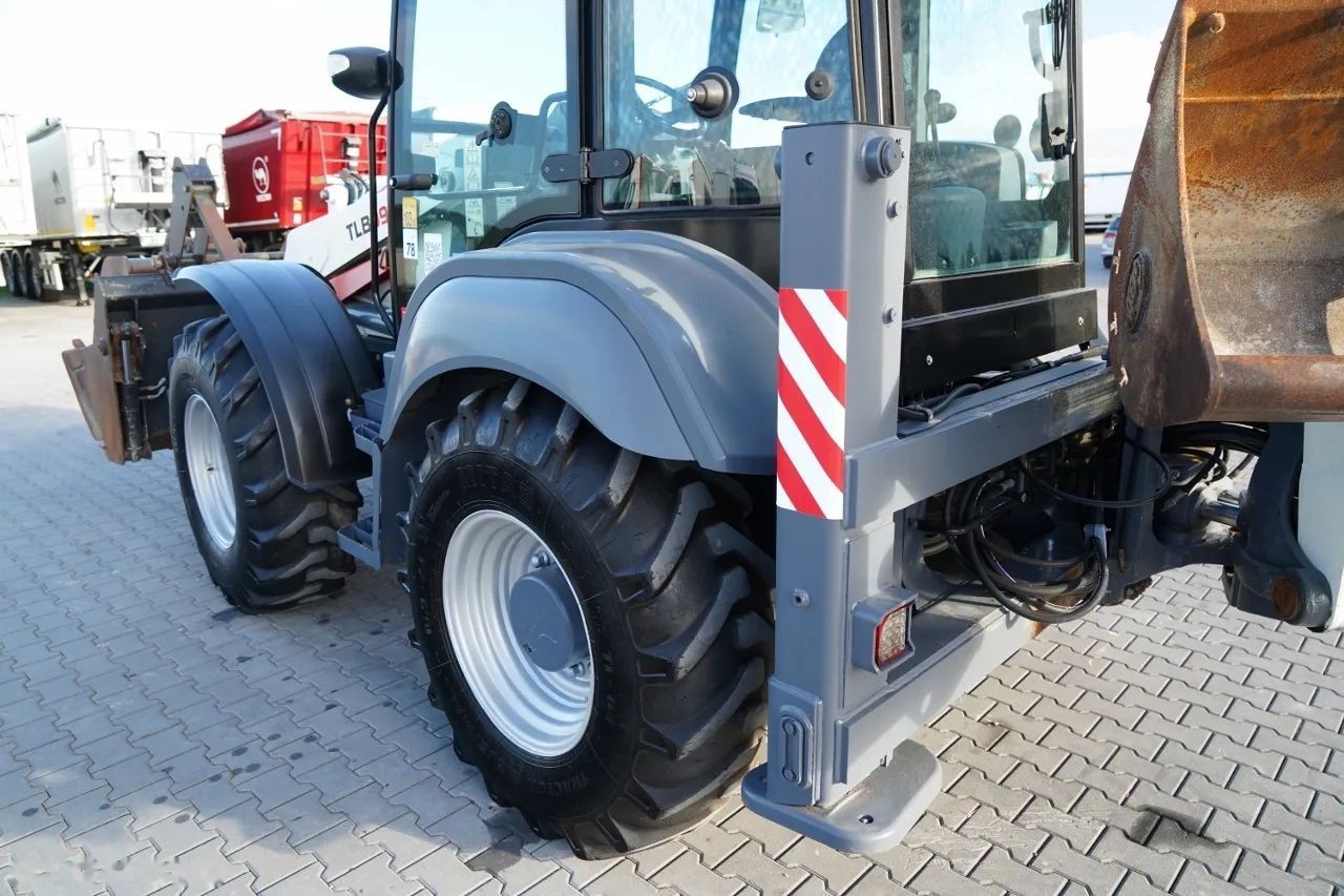 2017 Terex TLB, 3.397 mth, Import Auf Lager in der EU — Foto 16 z 24