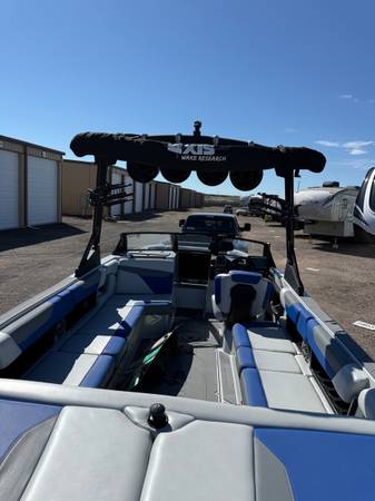 2022 Axis, Import USA — Foto 5 z 6