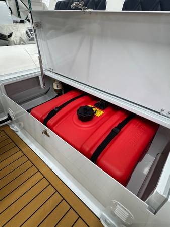 Boston Whaler, Import USA — Foto 7 z 11