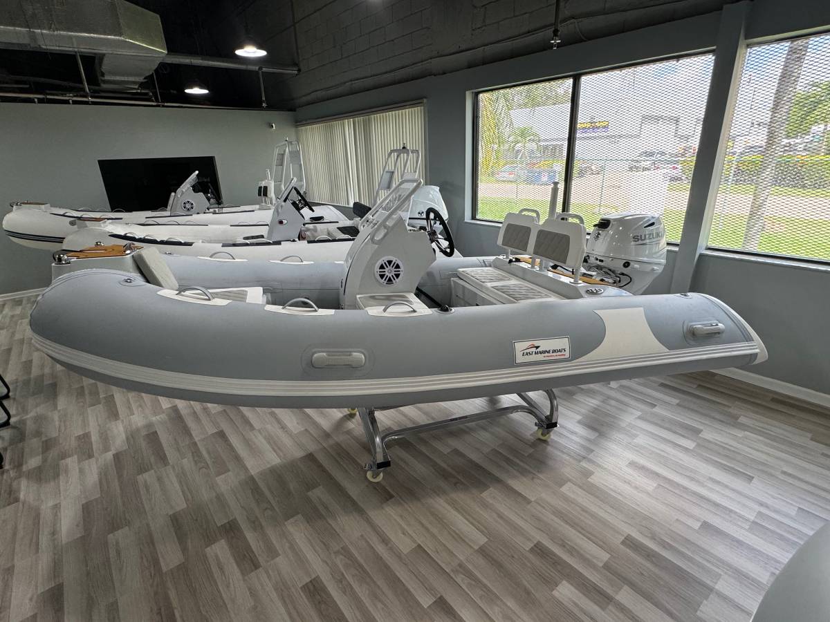 Boston Whaler, Import USA — Foto 10 z 12