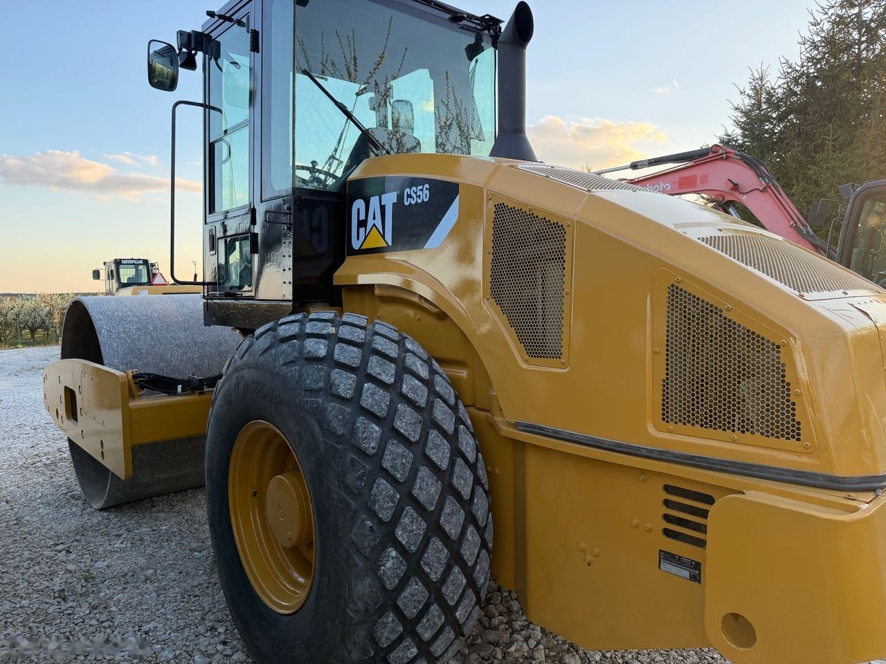 2012 Caterpillar CS56, 5.100 mth, Import Auf Lager in der EU — Foto 1