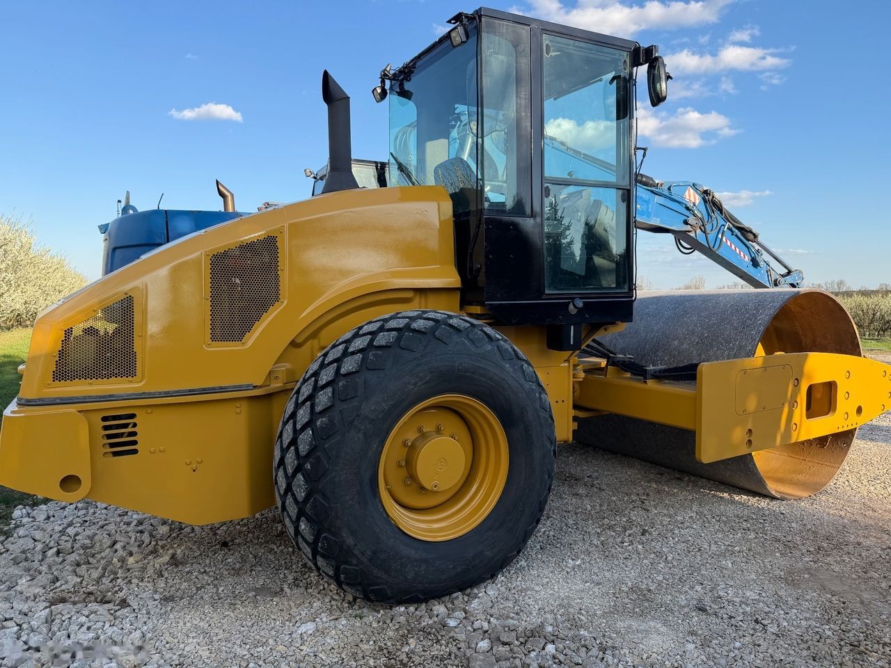 2012 Caterpillar CS56, 5.100 mth, Import Auf Lager in der EU — Foto 4 z 14