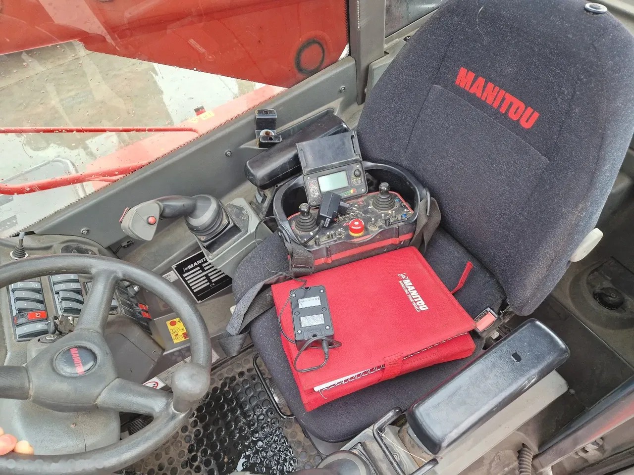 2018 Manitou MRT, 2.298 mth, Import Auf Lager in der EU — Foto 13 z 18