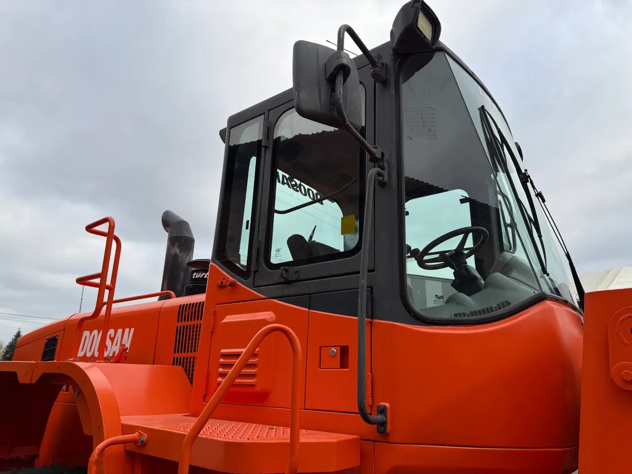 2007 Doosan DL300, Import Auf Lager in der EU — Foto 13 z 24