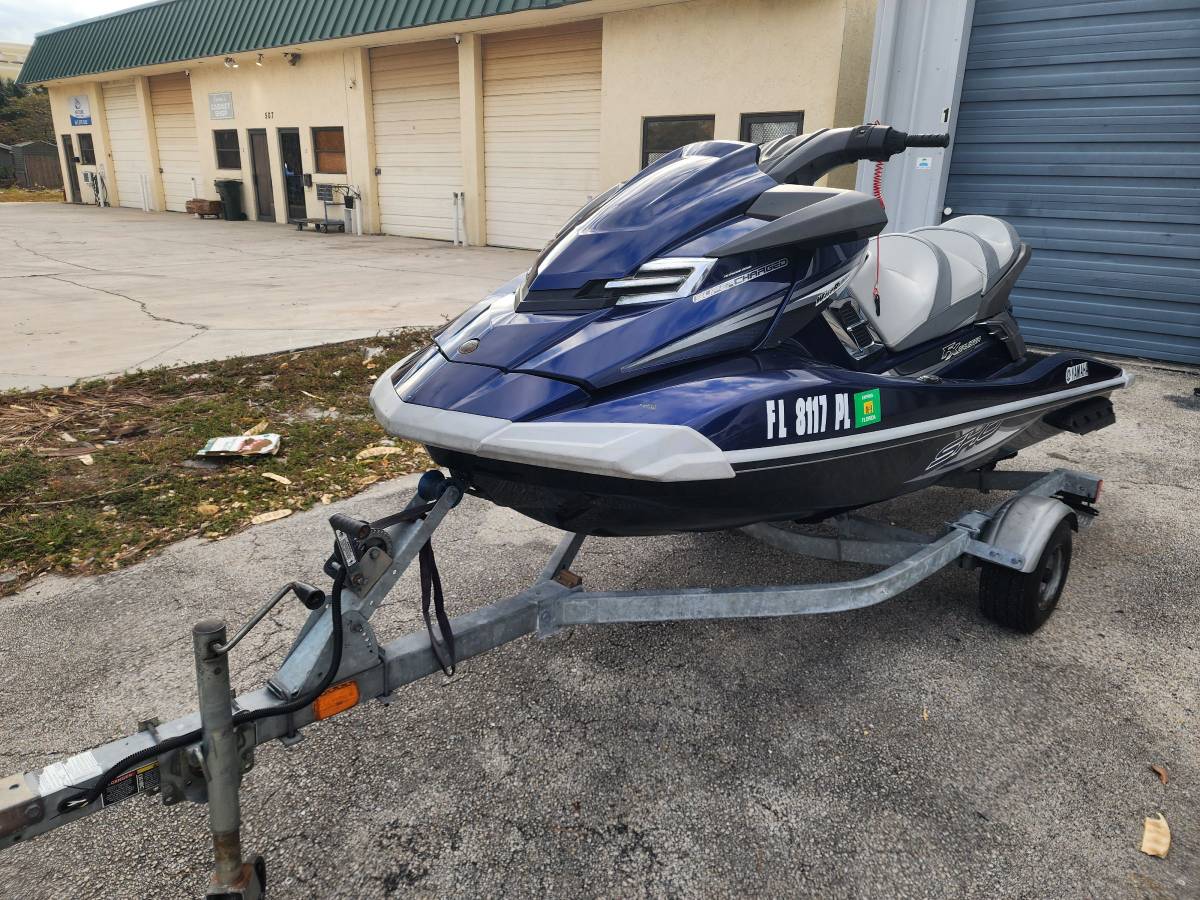 2013 Yamaha, Import USA — Foto 3 z 6