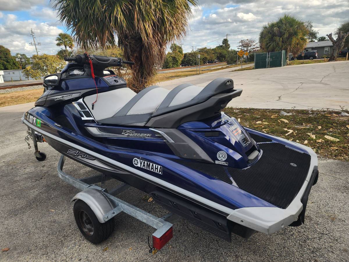 2013 Yamaha, Import USA — Foto 4 z 6