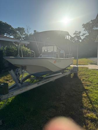 1989 Boston Whaler, Import USA — Foto 7 z 12