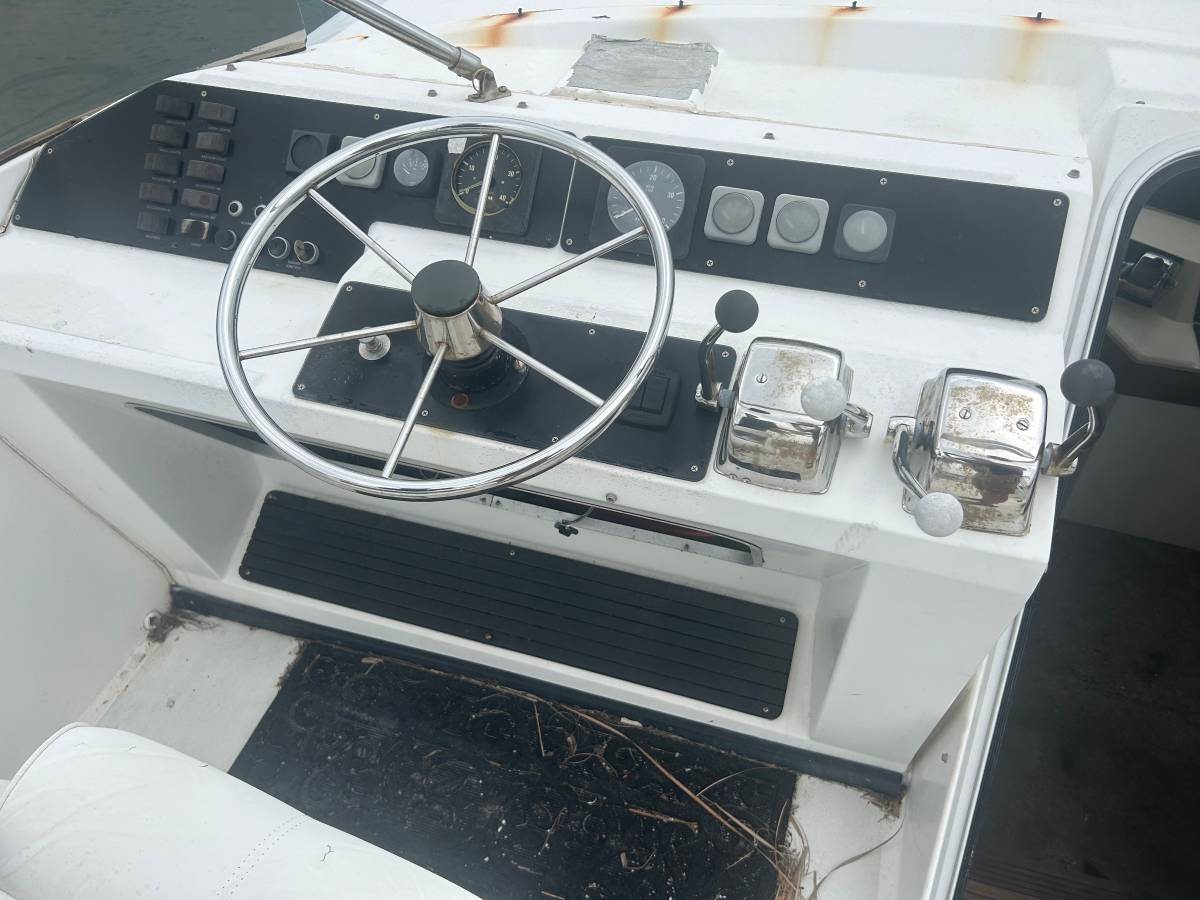 1988 Bayliner, Import USA — Foto 10 z 12