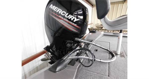2019 Crestliner, Import USA — Foto 3 z 3