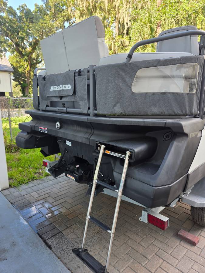 2023 Sea-Doo, Import USA — Foto 5 z 10