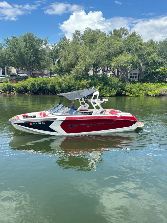 2017 Nautique, Import USA — Foto 5 z 12