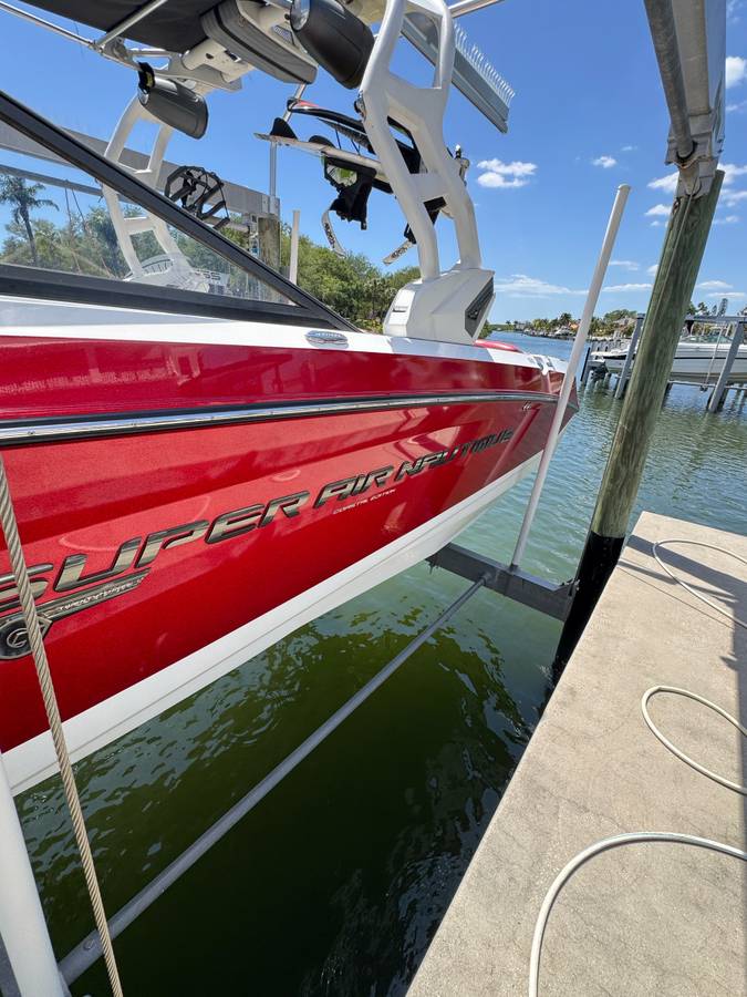 2017 Nautique, Import USA — Foto 7 z 12