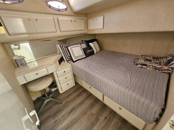 1995 Sea Ray, Import USA — Foto 10 z 12
