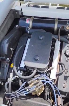 2001 Malibu, Import USA — Foto 7 z 12