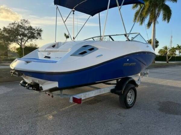 2011 Sea-Doo, Import USA — Foto 3 z 7