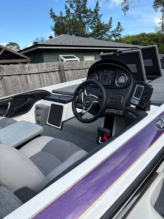 2008 Skeeter, Import USA — Foto 2 z 10