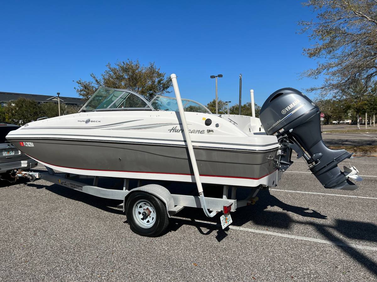 2015 Hurricane, Import USA — Foto 4 z 12