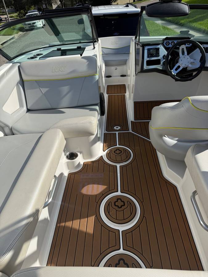MasterCraft, Import USA — Foto 4 z 12