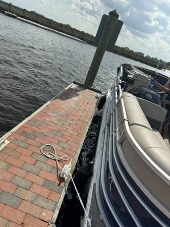 2023 Sun Tracker, Import USA — Foto 6 z 6