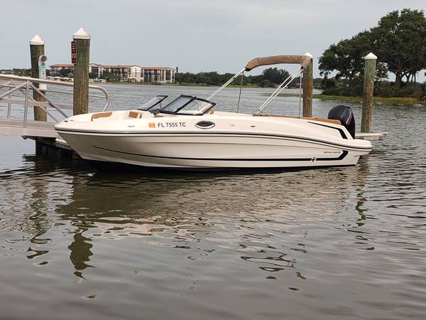 2022 Bayliner, Import USA — Foto 6 z 12