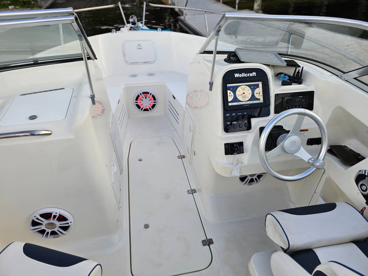 2023 Wellcraft, Import USA — Foto 5 z 6
