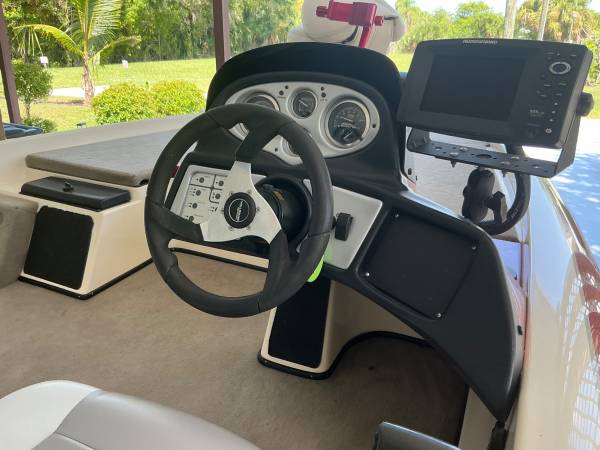 2007 Skeeter, Import USA — Foto 7 z 12