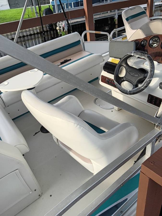 Hurricane, Import USA — Foto 2 z 5