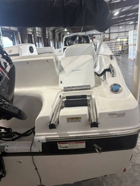 2019 Hurricane, Import USA — Foto 2 z 4