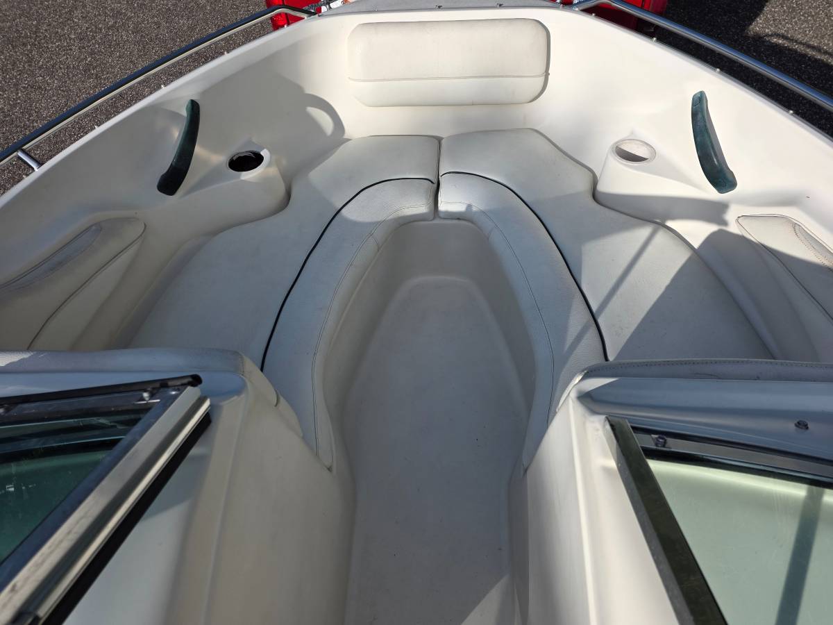 1999 Sea Ray, Import USA — Foto 4 z 12