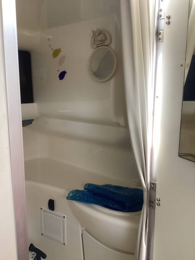 Bayliner, Import USA — Foto 9 z 12