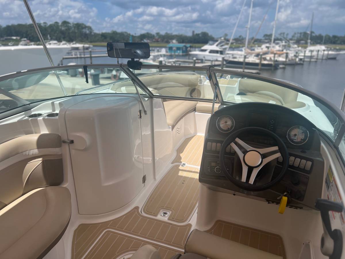 2017 Hurricane, Import USA — Foto 4 z 11