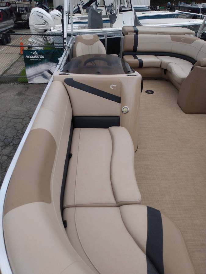 2018 Crestliner, Import USA — Foto 7 z 7