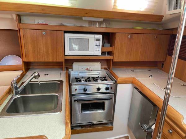 2005 Catalina, Import USA — Foto 4 z 12