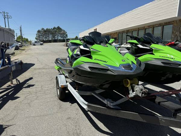 2024 Kawasaki, Import USA — Foto 5 z 10