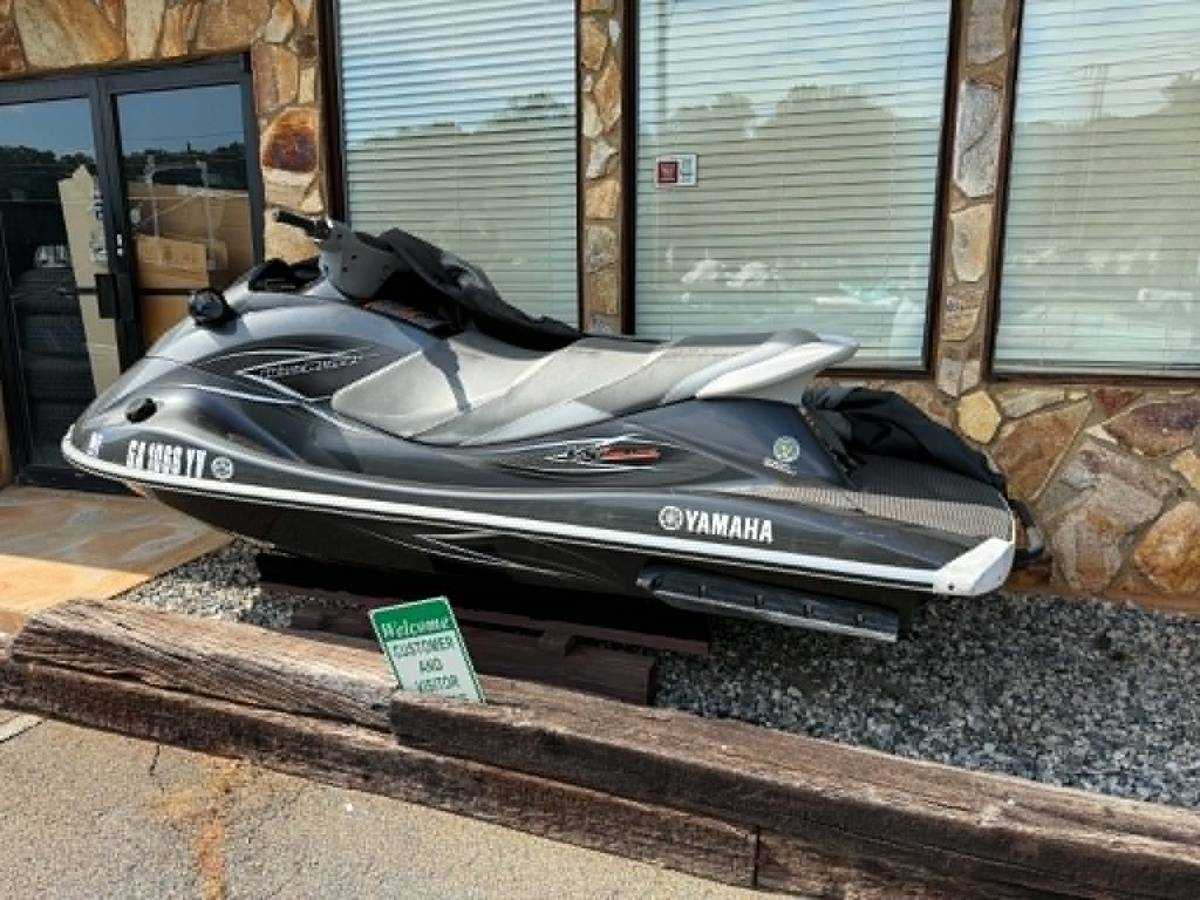 2013 Yamaha, Import USA — Foto 2 z 4