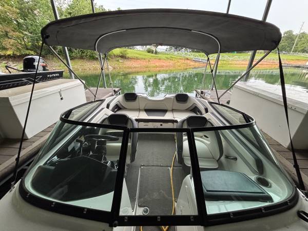 2015 Yamaha, Import USA — Foto 6 z 10