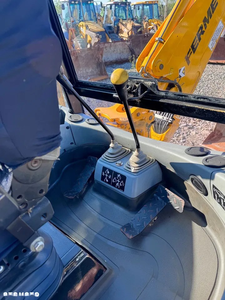 2001 Fermec, Import Auf Lager in der EU — Foto 5 z 9