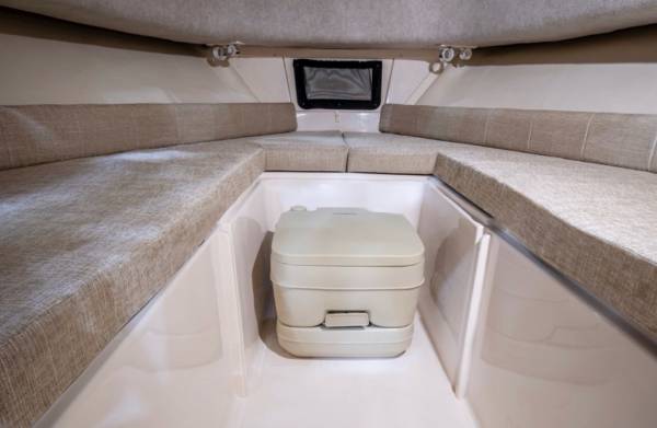 2018 Grady-White, weiß, Import USA — Foto 10 z 11