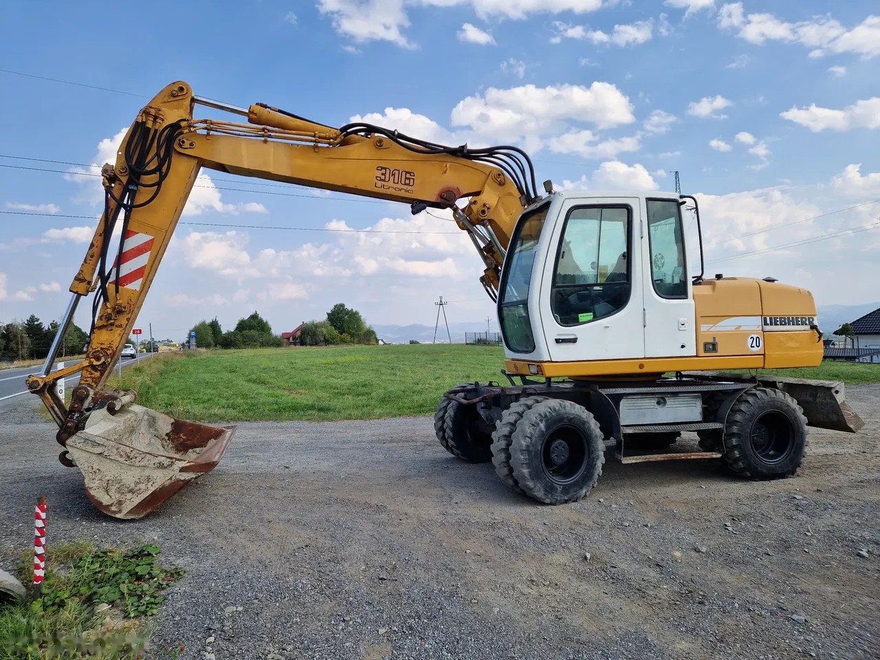2002 Liebherr 316, Import Auf Lager in der EU — Foto 1