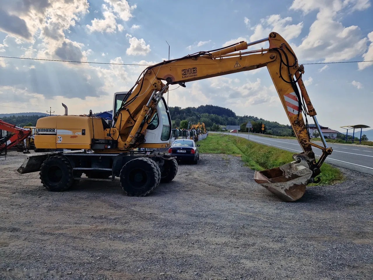 2002 Liebherr 316, Import Auf Lager in der EU — Foto 4 z 7