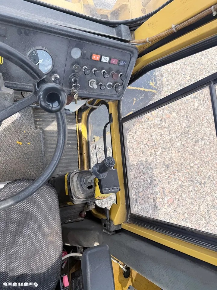 1992 Hanomag 33D, 10.273 mth, Import Auf Lager in der EU — Foto 14 z 14
