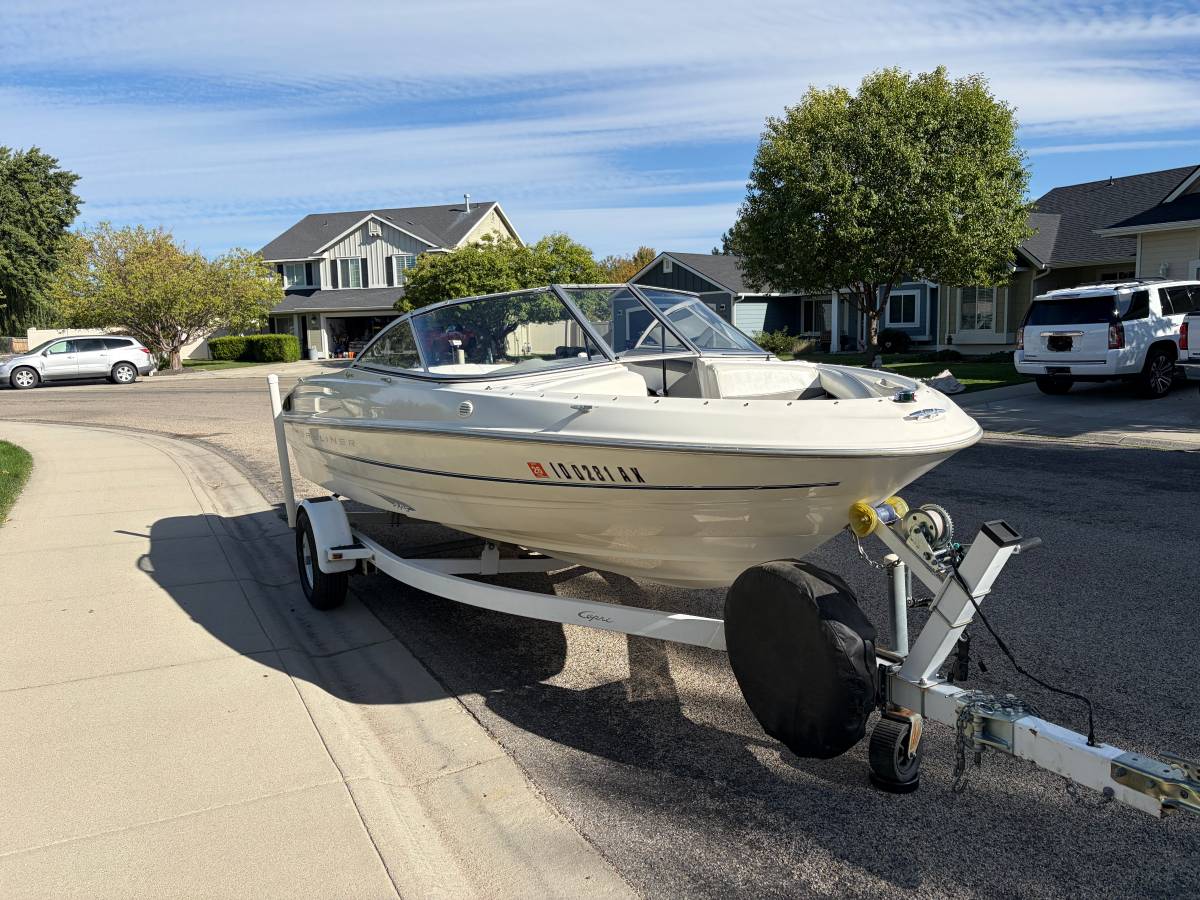1998 Bayliner, Import USA — Foto 4 z 12