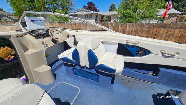 Bayliner, Import USA — Foto 10 z 12
