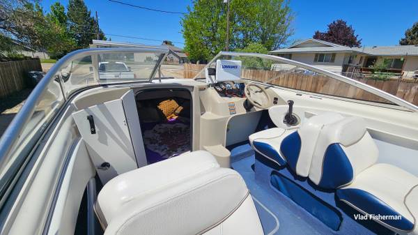 Bayliner, Import USA — Foto 12 z 12
