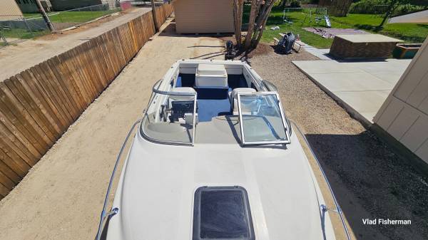 Bayliner, Import USA — Foto 9 z 12