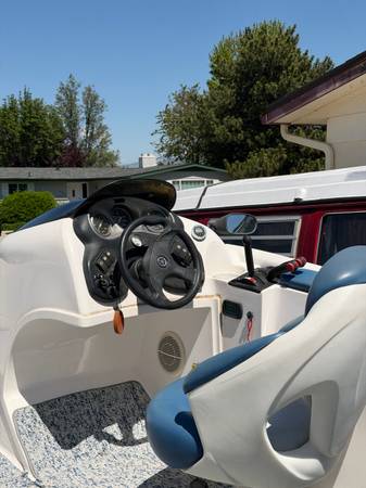 2002 Sea-Doo, Import USA — Foto 3 z 6