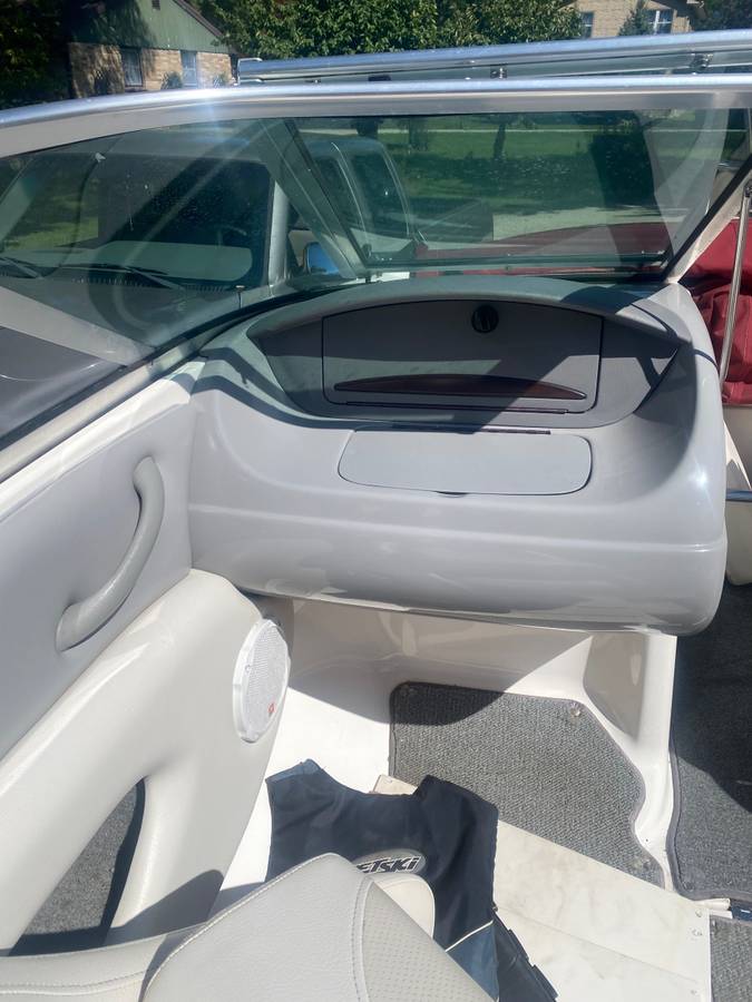 2004 Chaparral, Import USA — Foto 6 z 12