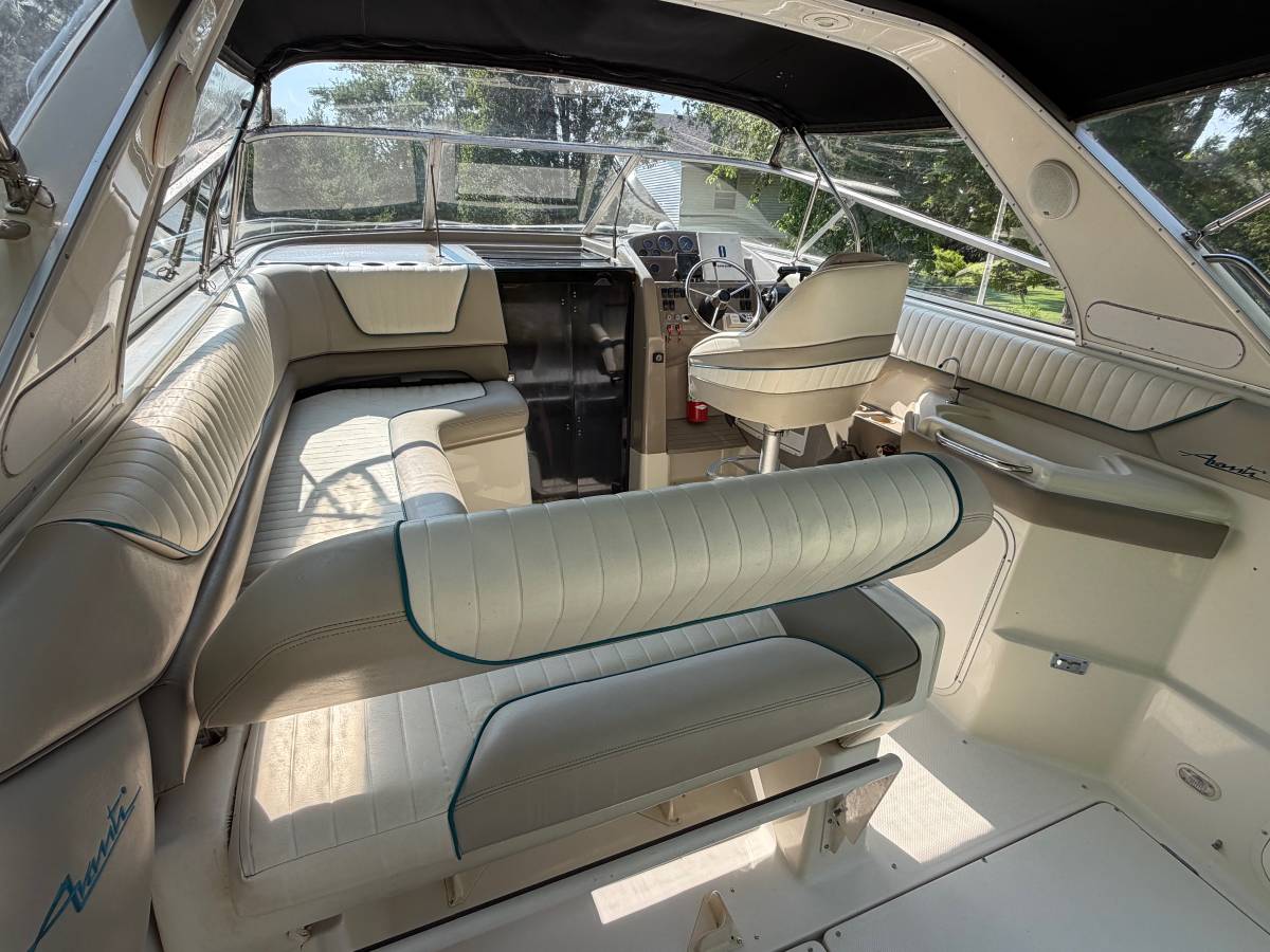 Bayliner, Import USA — Foto 7 z 12